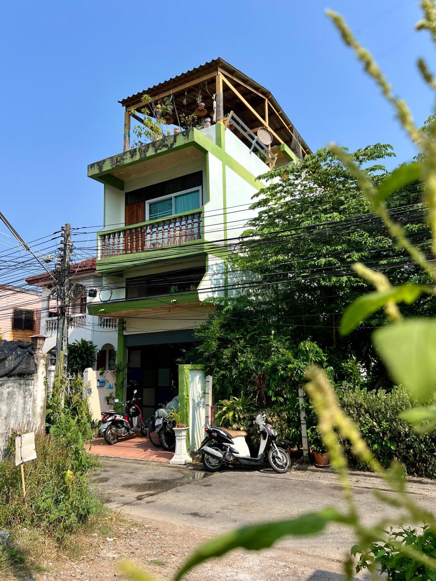 Hostel Karma