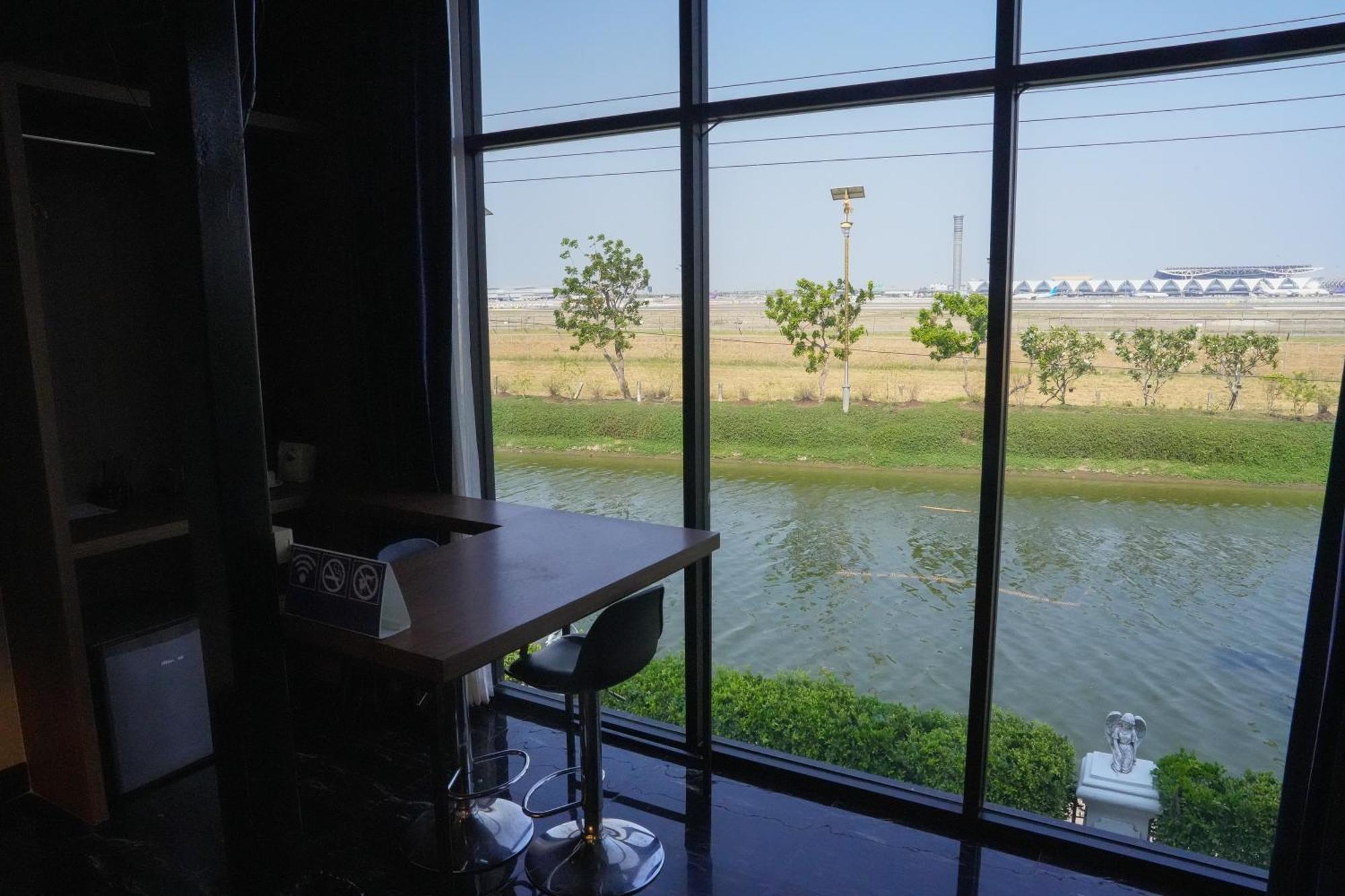 Skyline Resort Ban Khlong Lat Bua Khao