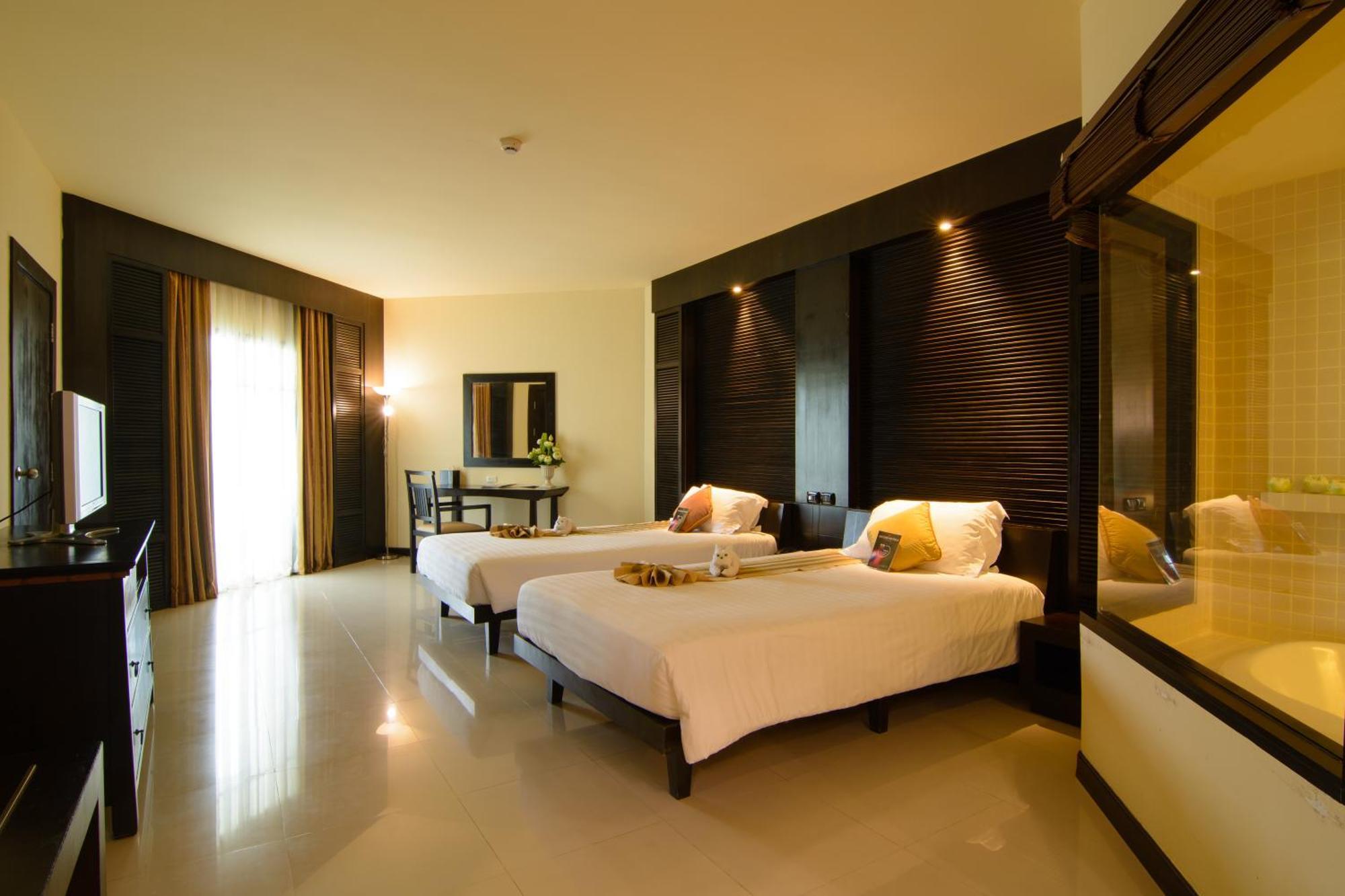 The Nouveau And Golf Hotel Chumphon