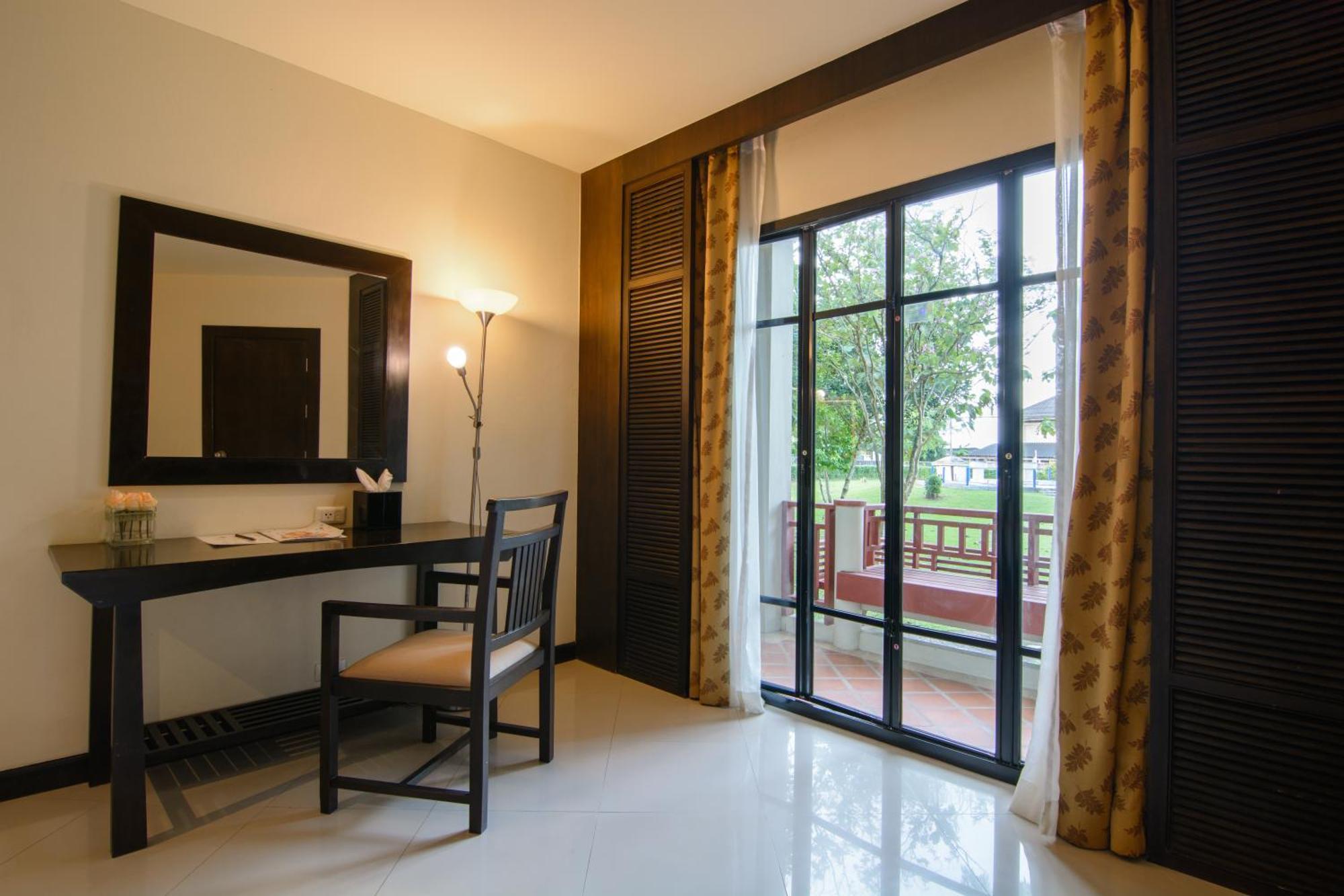 The Nouveau And Golf Hotel
