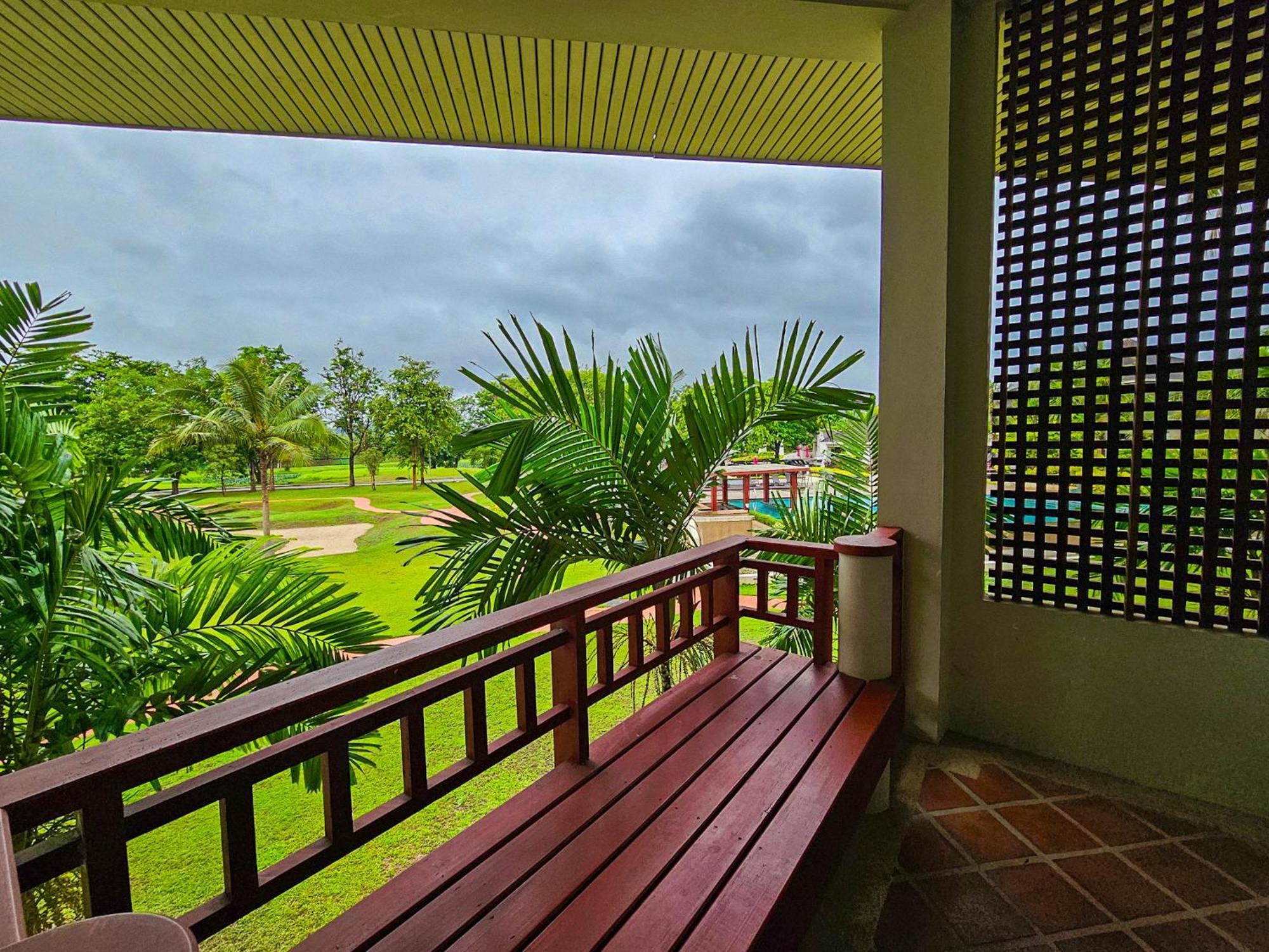 Hotel The Nouveau And Golf Chumphon