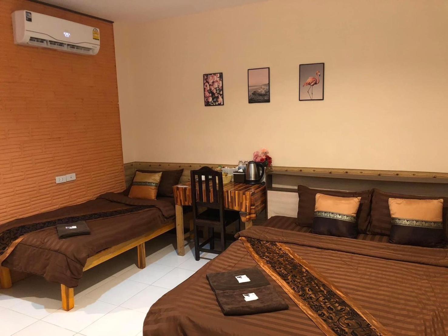 Aparthotel โรงแรมแสนดีเพลส เมาเท่นวิว Chom Thong