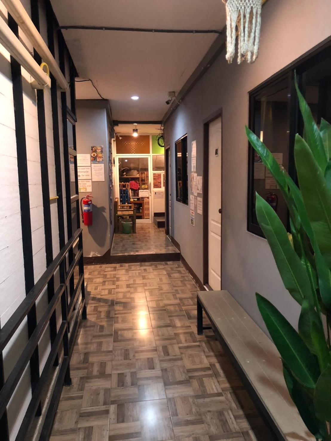 โรงแรมแสนดีเพลส เมาเท่นวิว Aparthotel Chom Thong