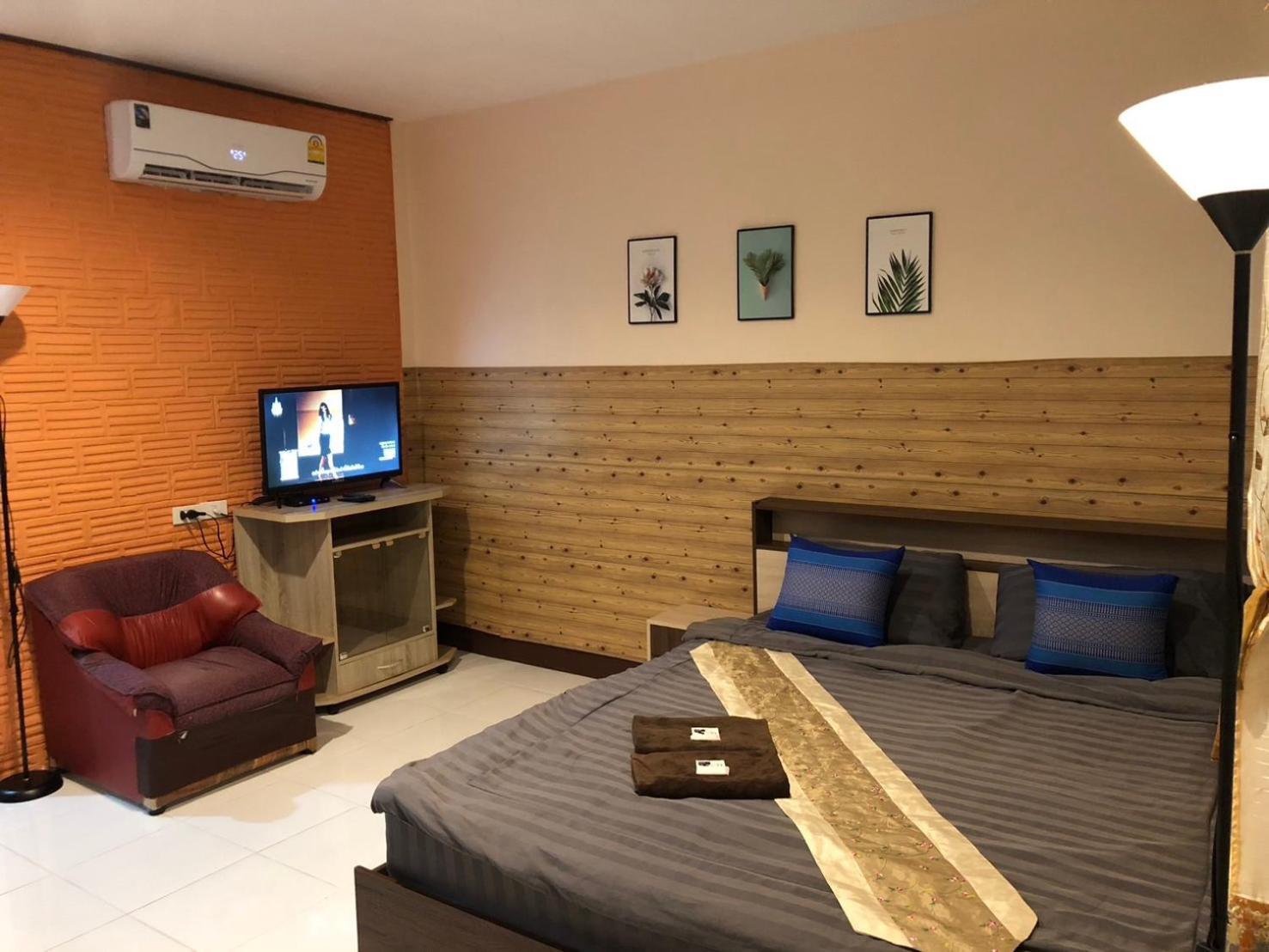 Aparthotel โรงแรมแสนดีเพลส เมาเท่นวิว Chom Thong