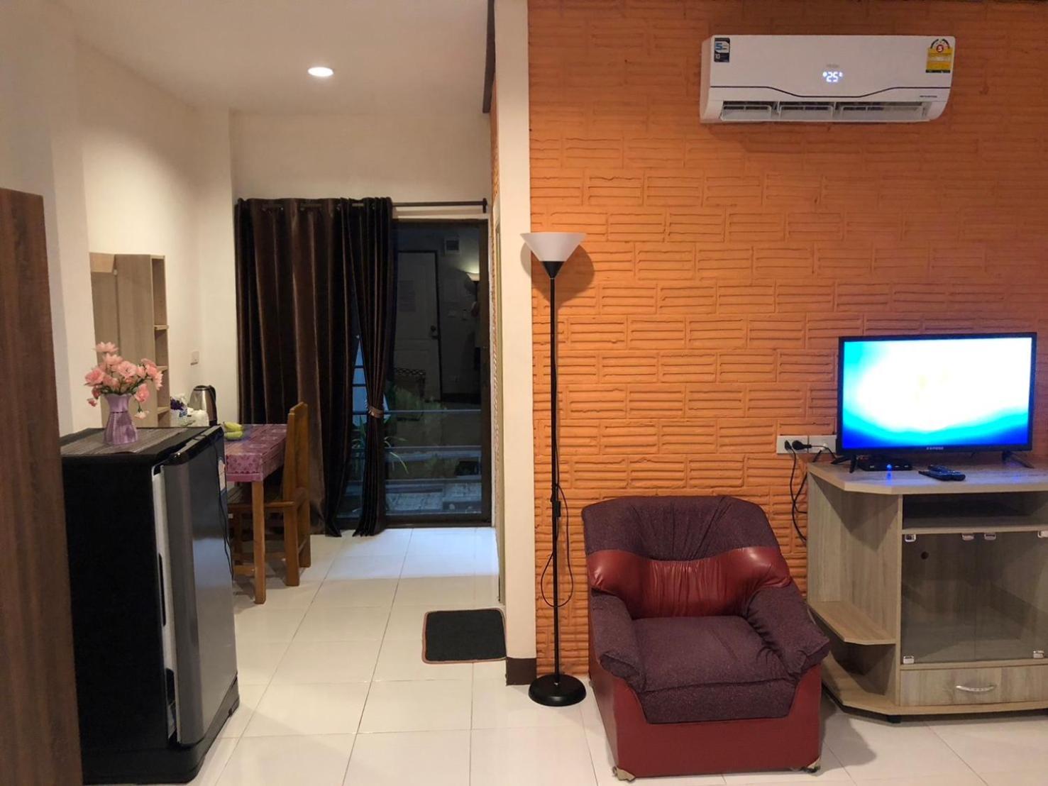 Aparthotel โรงแรมแสนดีเพลส เมาเท่นวิว Chom Thong
