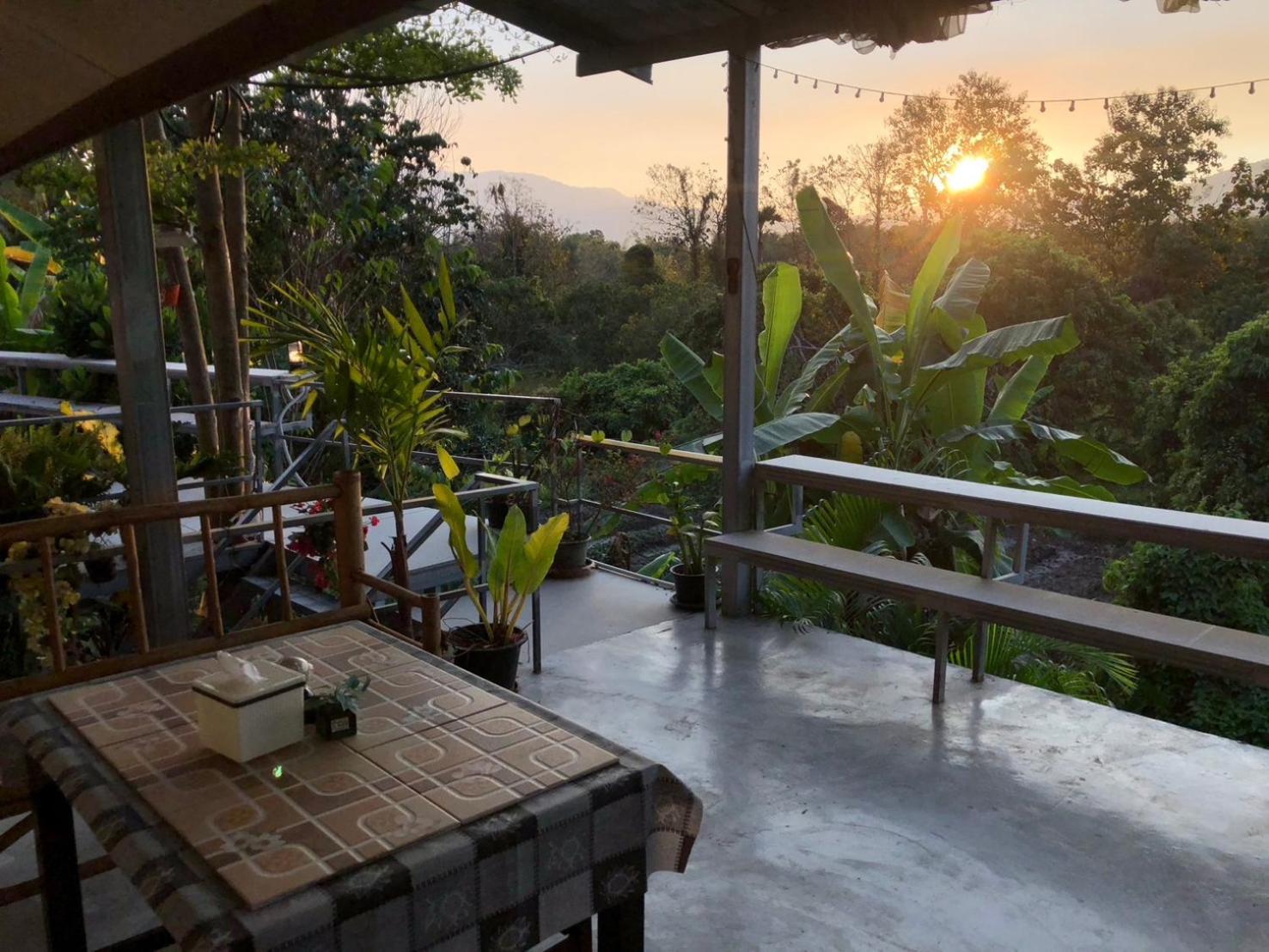 โรงแรมแสนดีเพลส เมาเท่นวิว Aparthotel 2*
