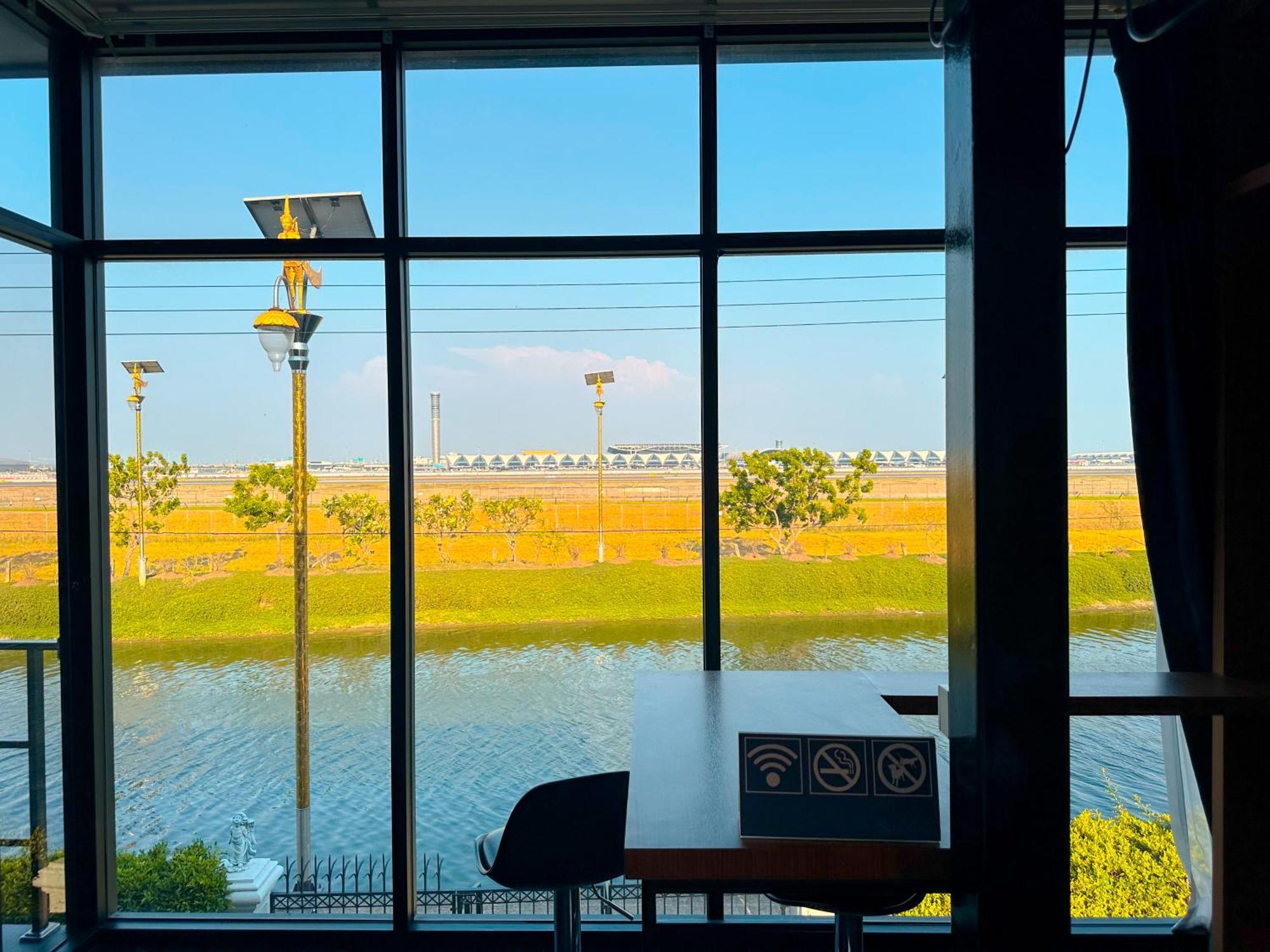 Skyline Resort Ban Khlong Lat Bua Khao