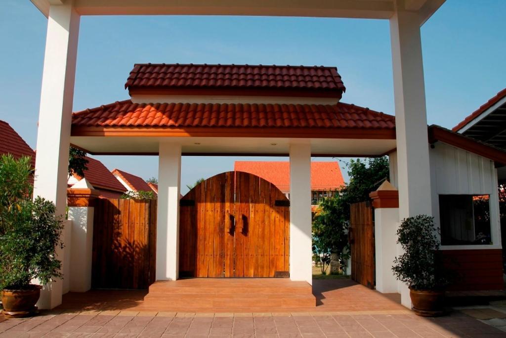 Armonia Village And Resort 3*