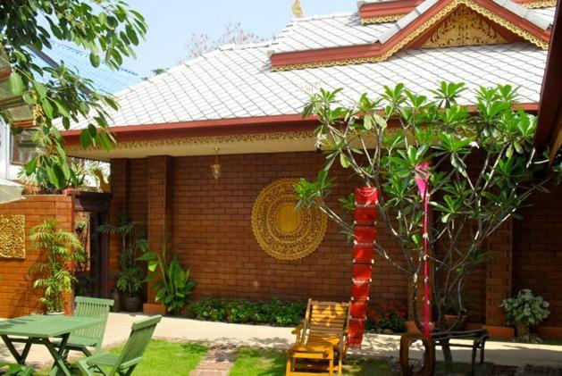 Inn Irawadee 3*