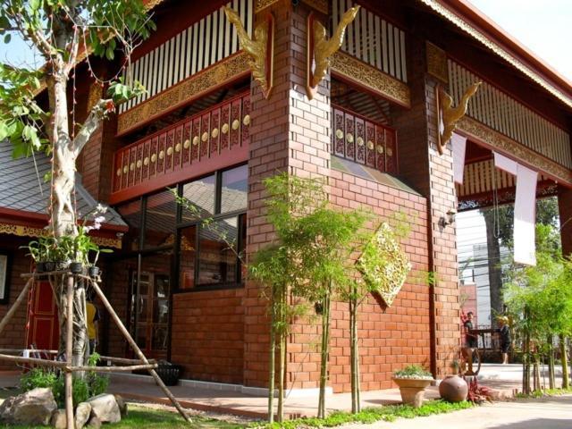 Irawadee Inn Mae Sot