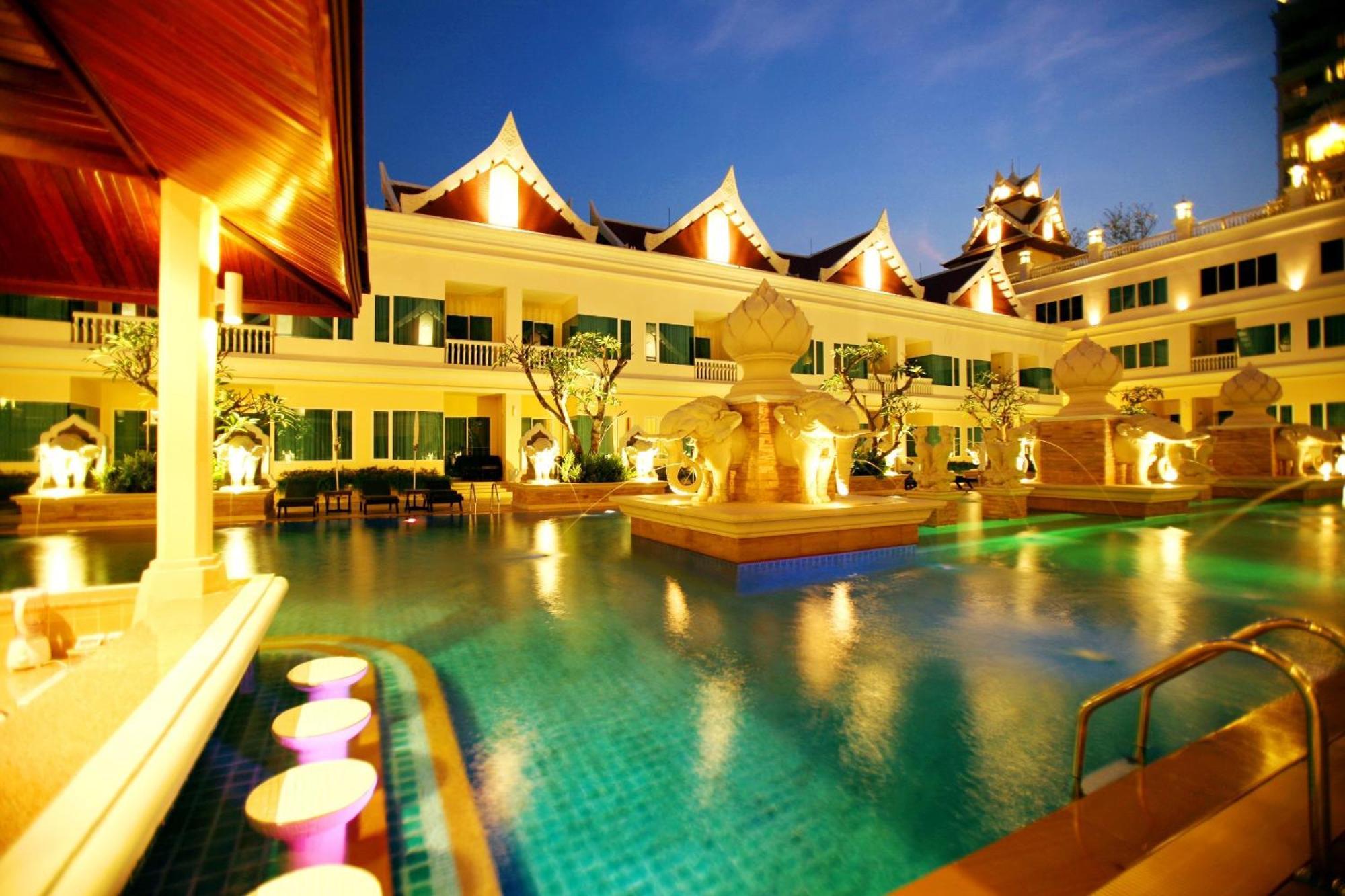 Resort Grand Pacific Sovereign &