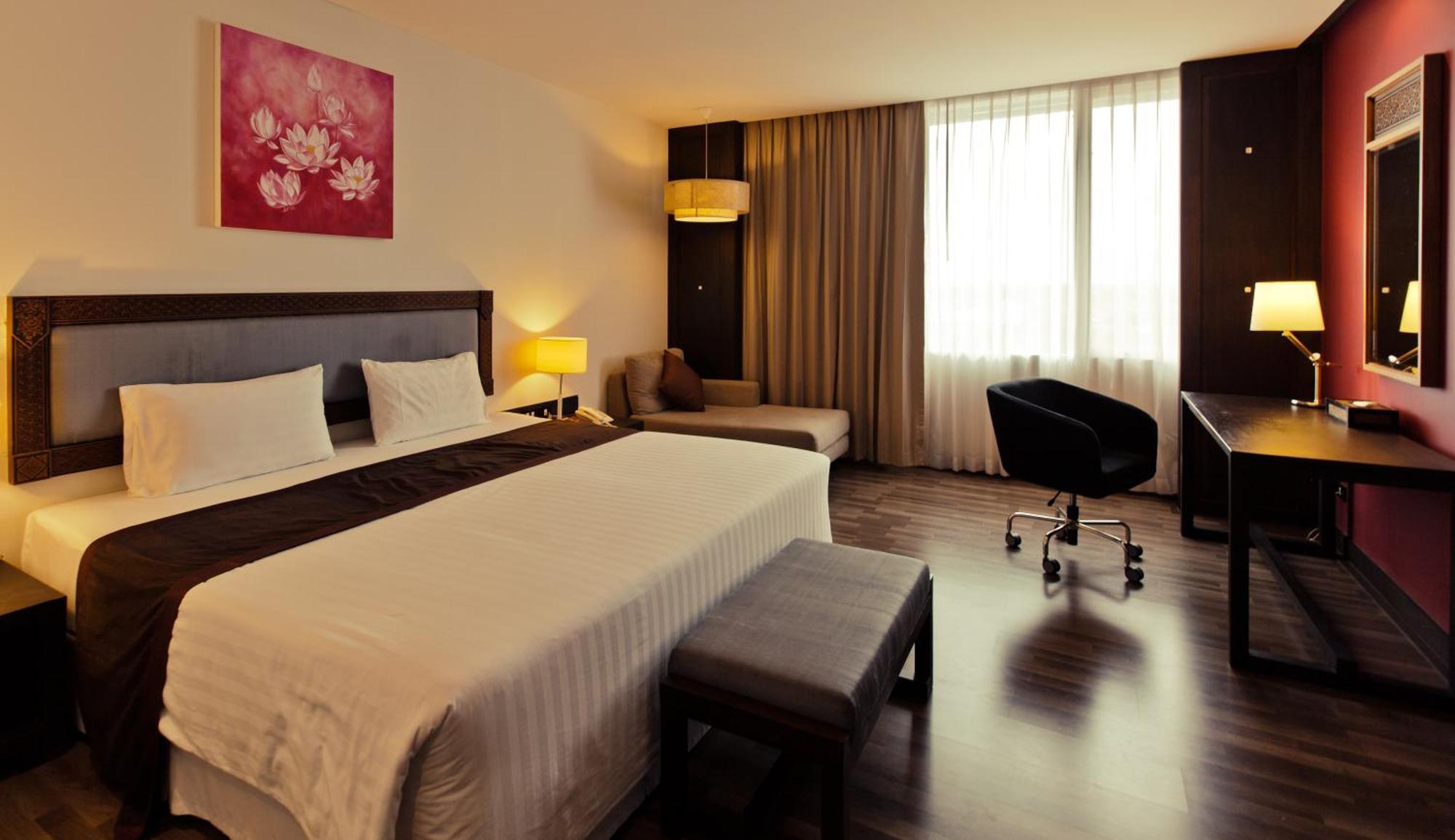 Hotel Sunee Grand And Convention Center 5*
