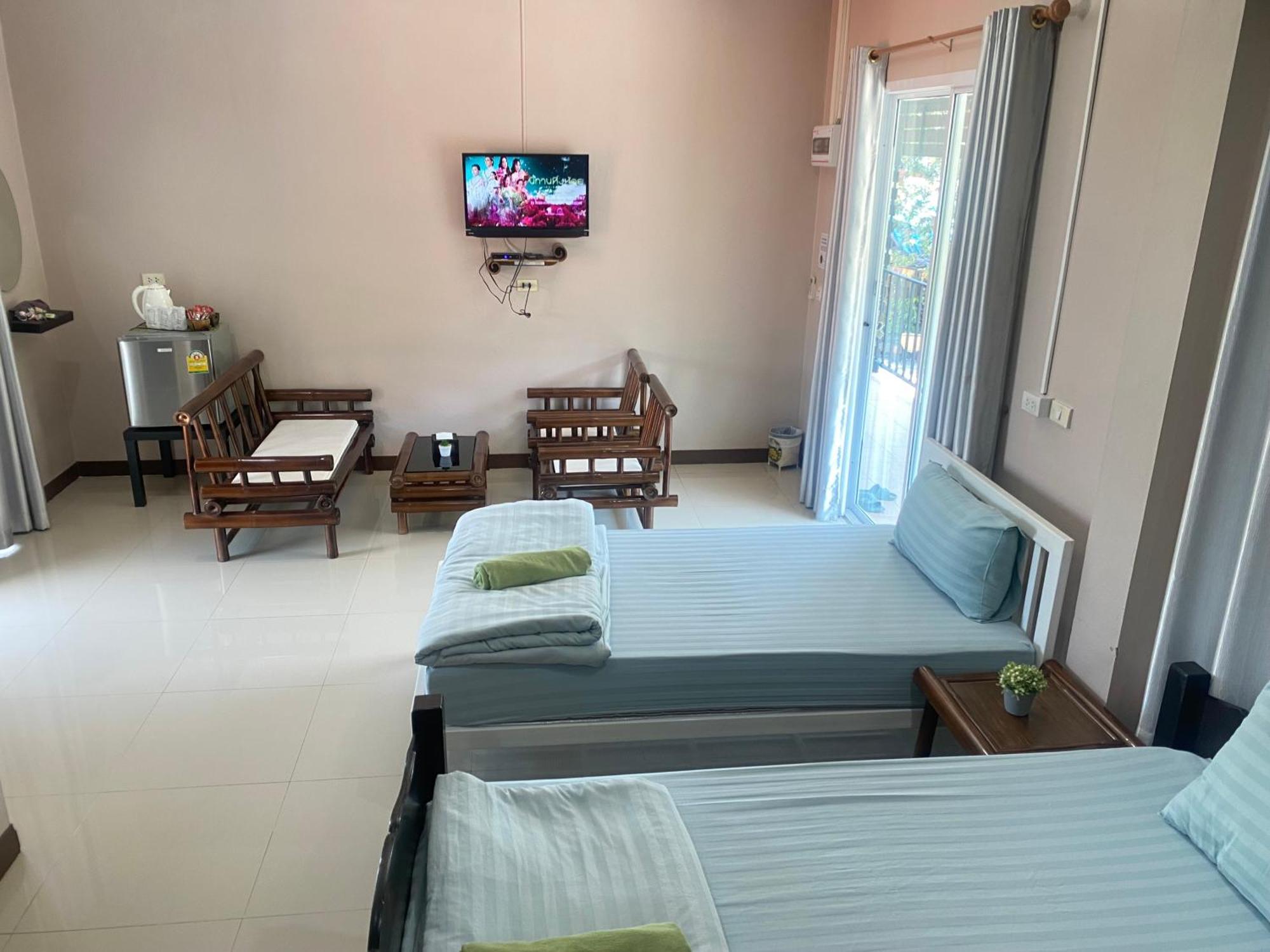 บ้านชมเขา - Baan Chom Khao Pakchong