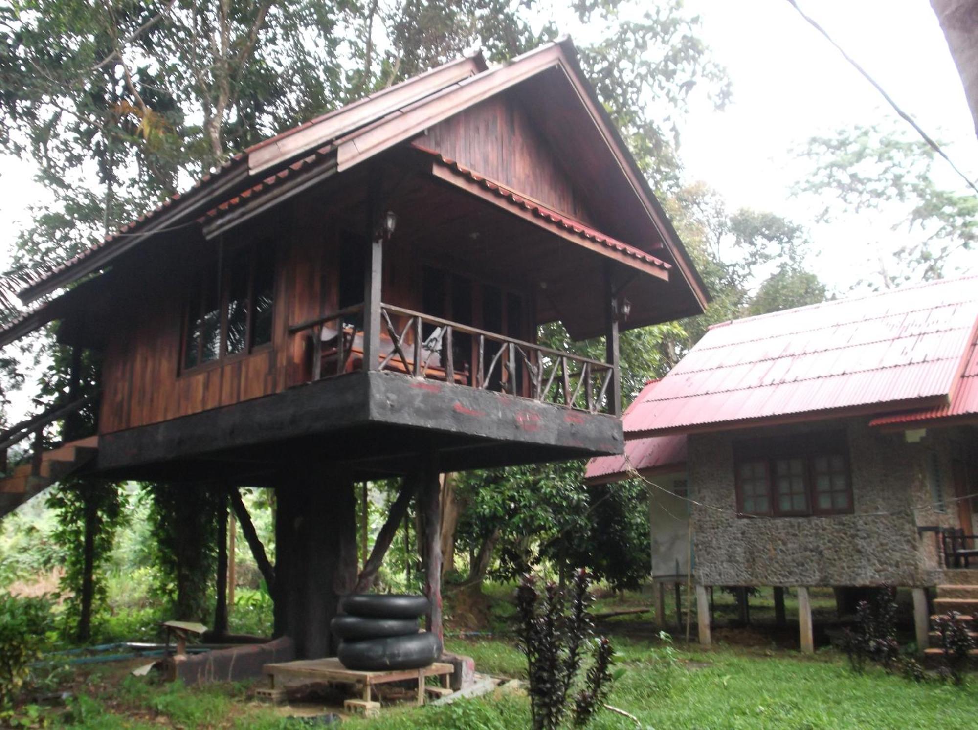 Bamboo House Khao Sok National Park