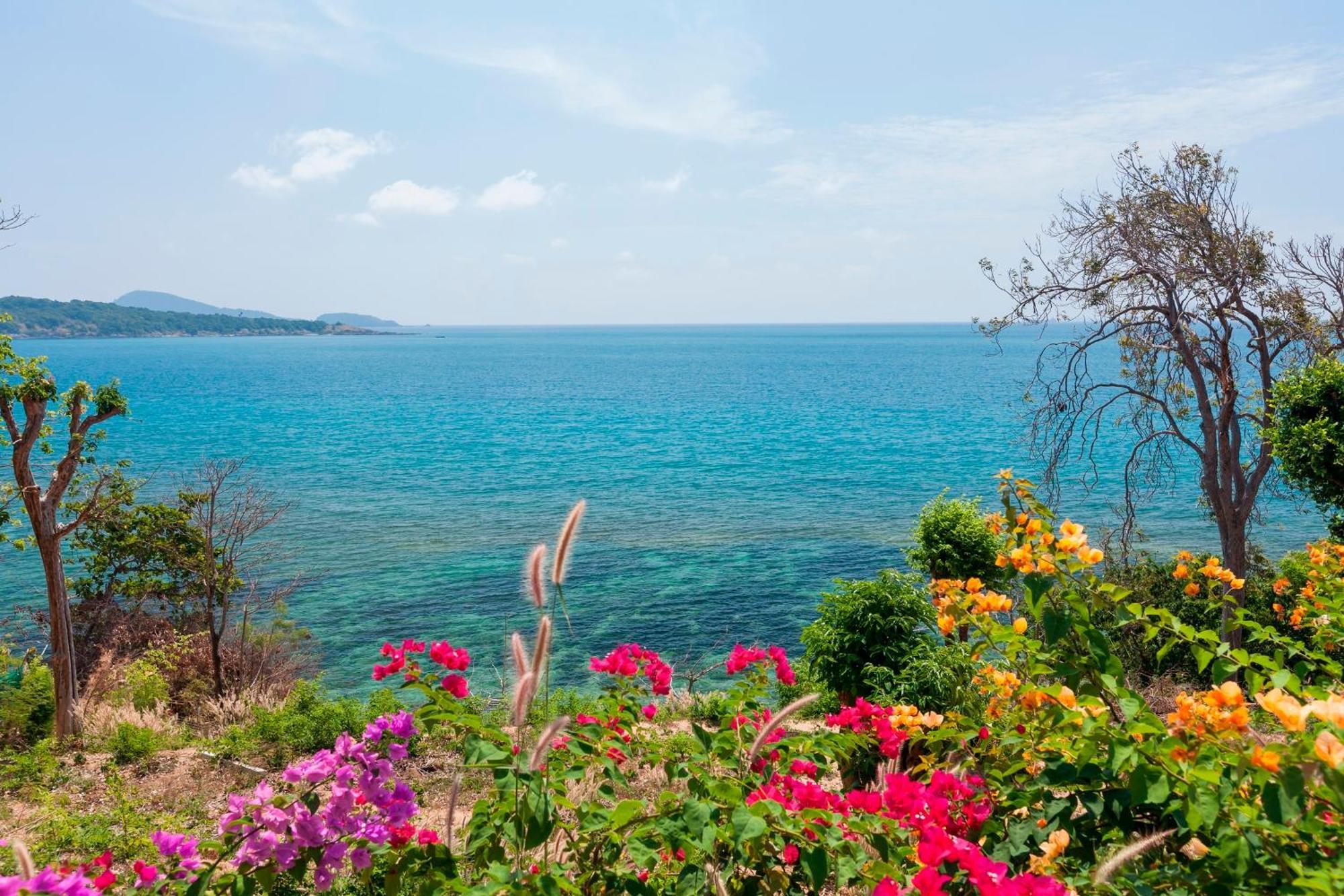 Baan Khunying - Secluded Phuket Beachfront Villa Pousada Rawai