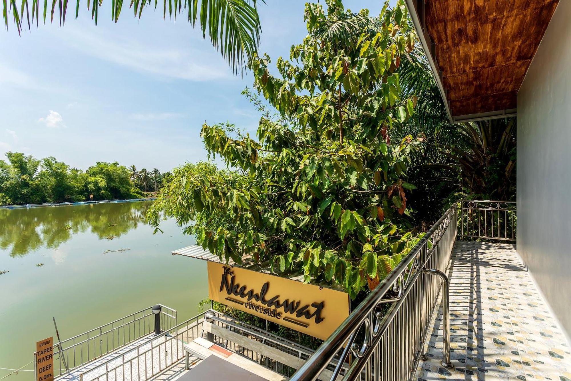 Resort Neenlawat Riverside Surat Thani