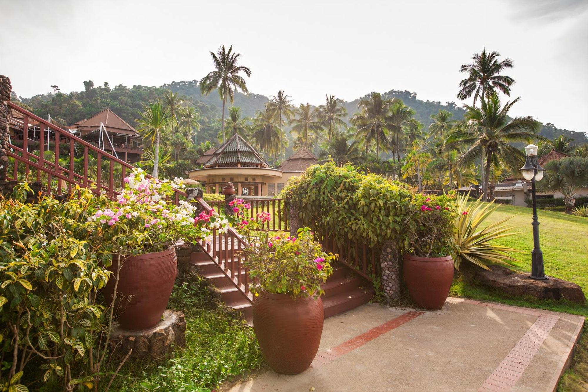 The Aiyapura 4* Koh Chang