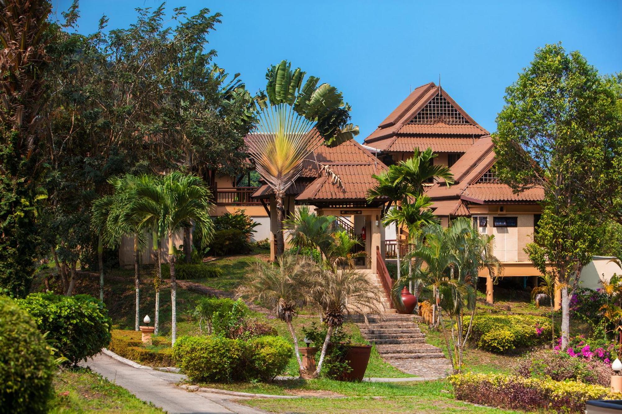 The Aiyapura 4* Koh Chang