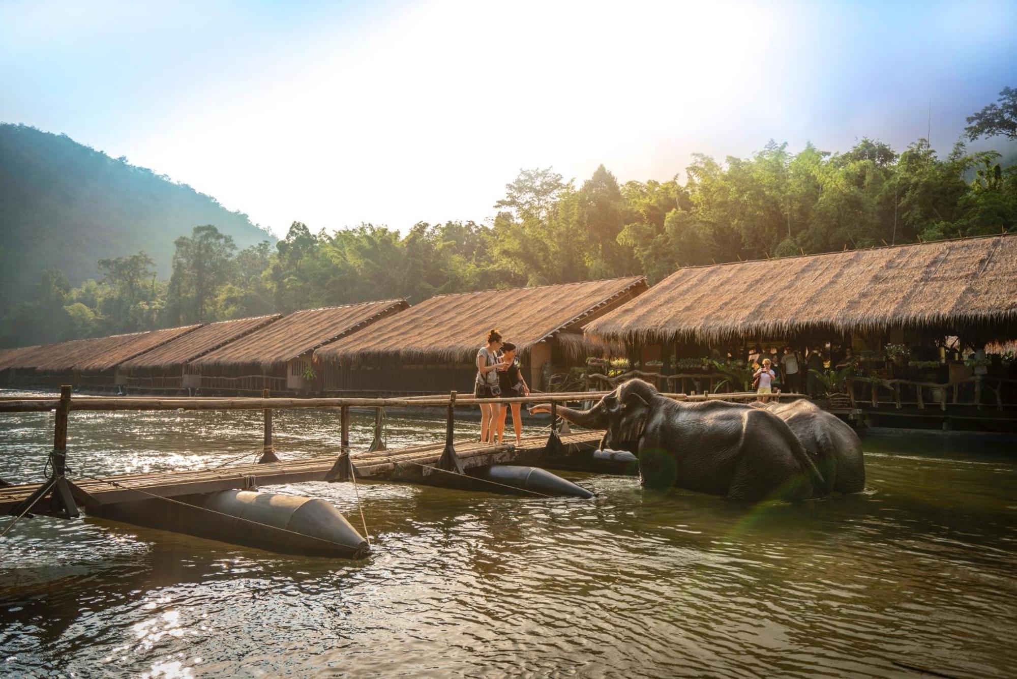 Hotel River Kwai Jungle Rafts