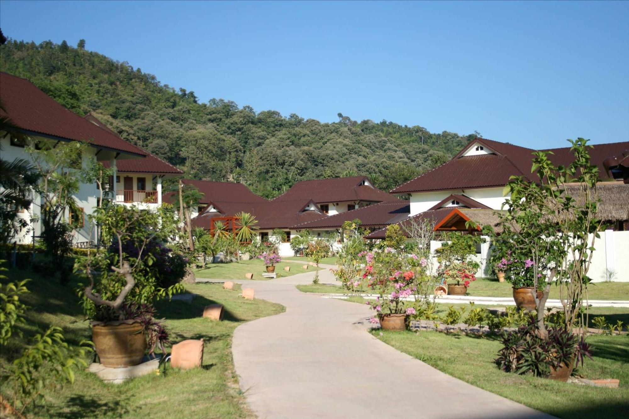 Maekok River Village Holiday park Mae Ai