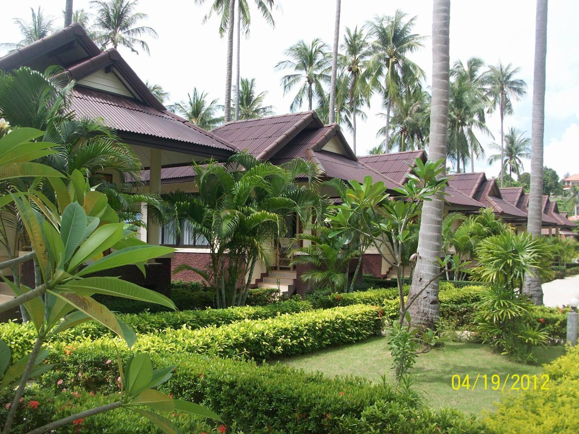 Moonwalk Lanta Resort 3*