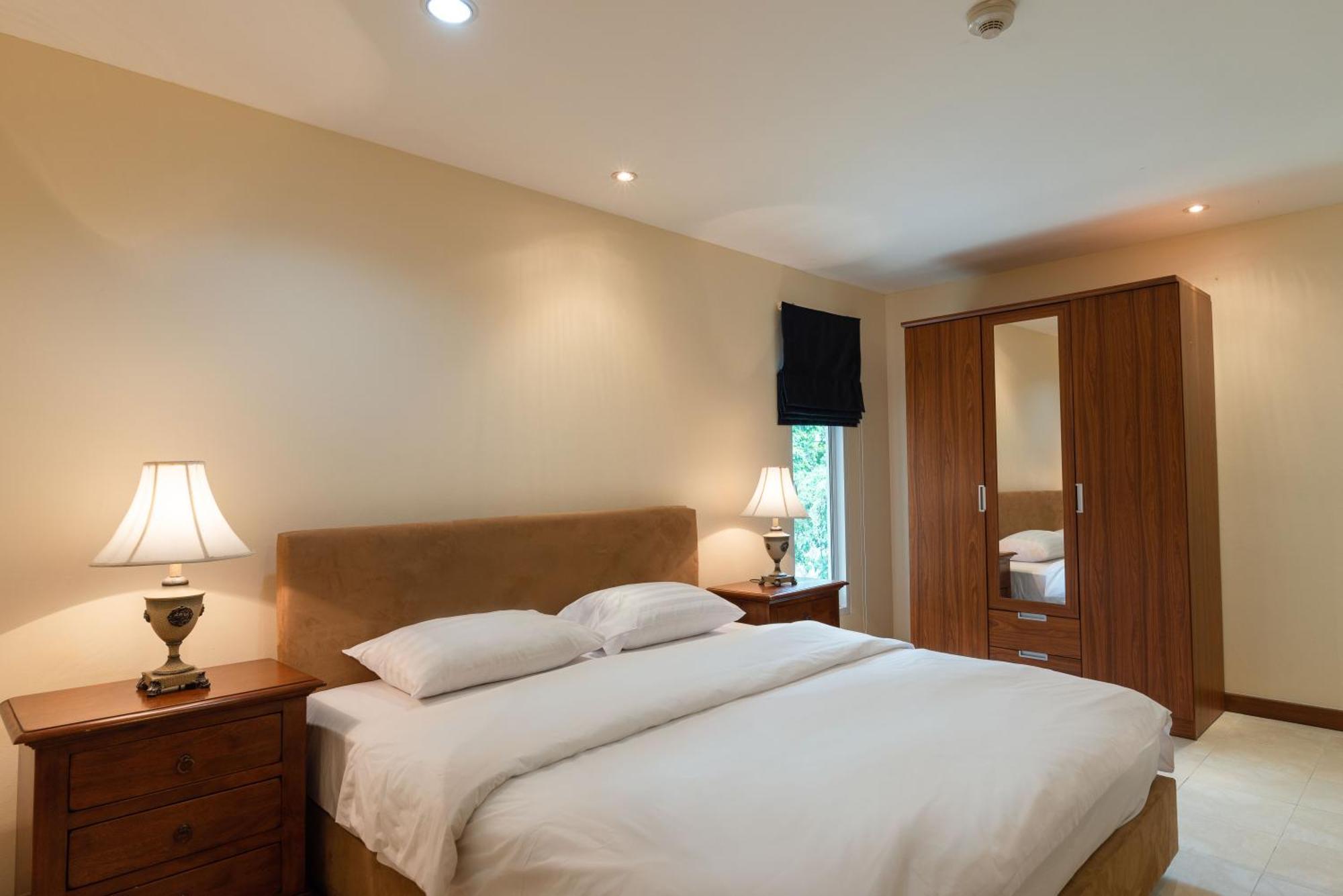 Jomtien Beach Residence Hotel 3*