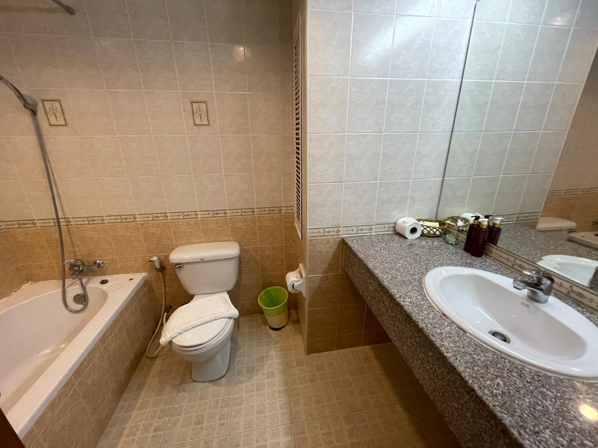 Jomtien Beach Residence Hotel 3*