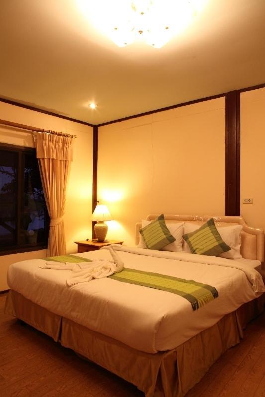 Busai Country View Holiday park 3*