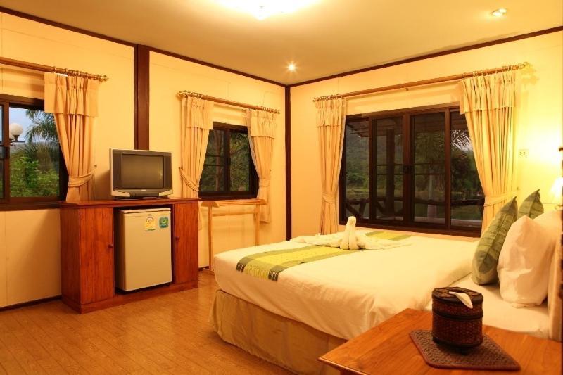 Busai Country View Holiday park Wang Nam Khiao