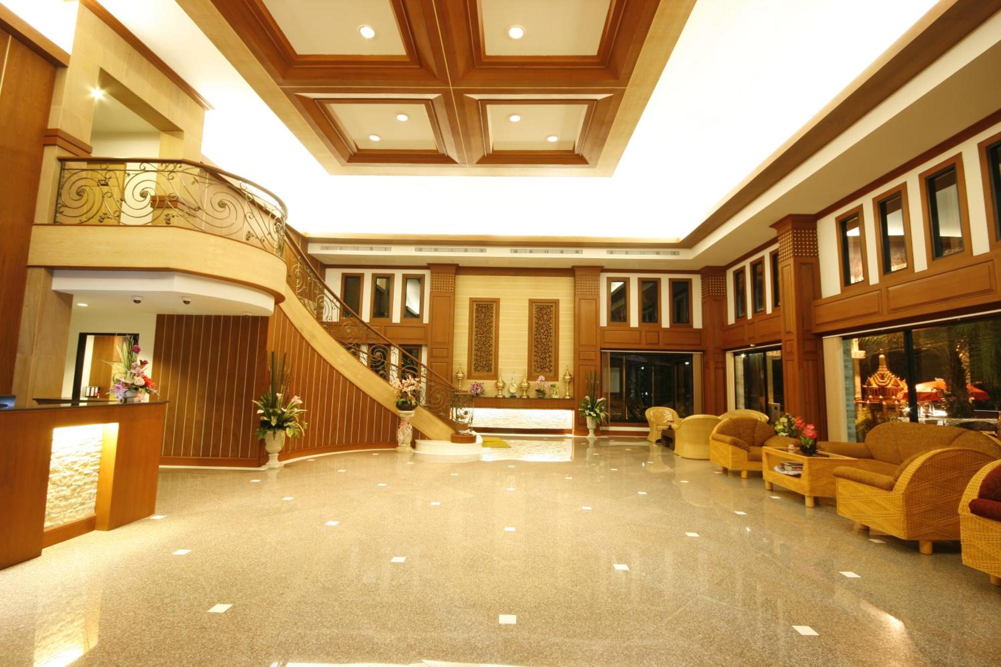 Hotel Chiangrai Grand