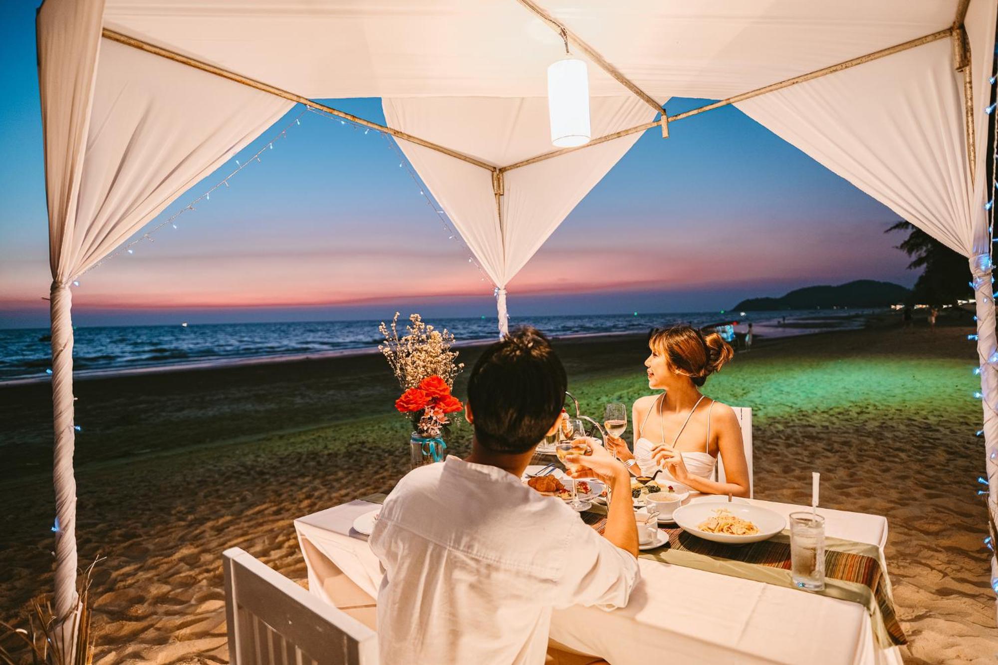 Chaolao Tosang Chao Lao Beach