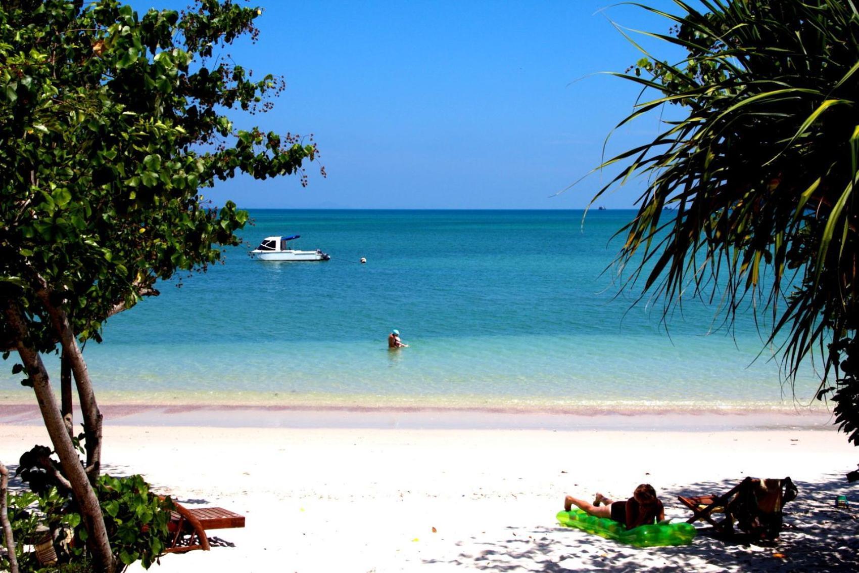 Buffalo Bay Vacation Club Resort Koh Phayam