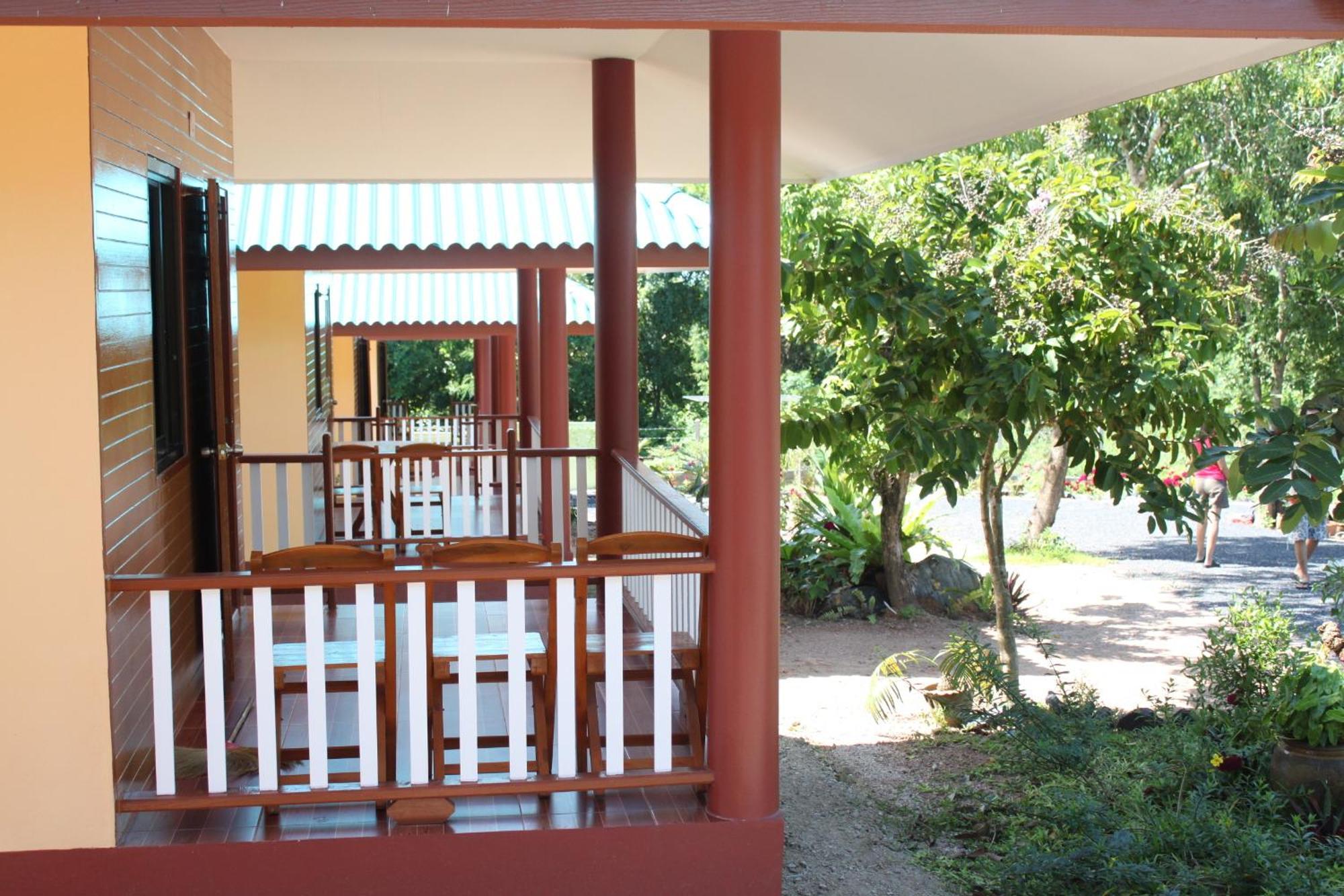 Guest house Lam-tong Don Sak