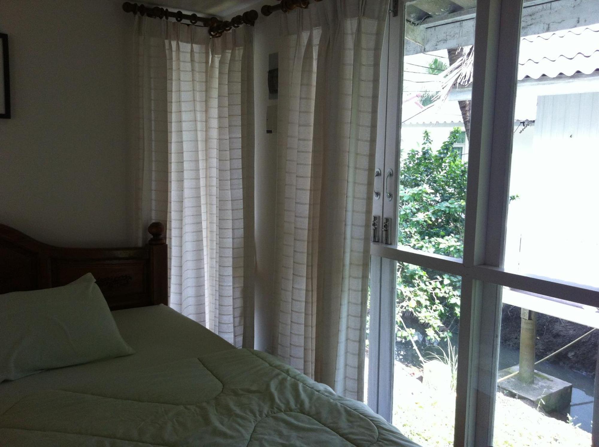 Young Coconut Garden Resort 2*