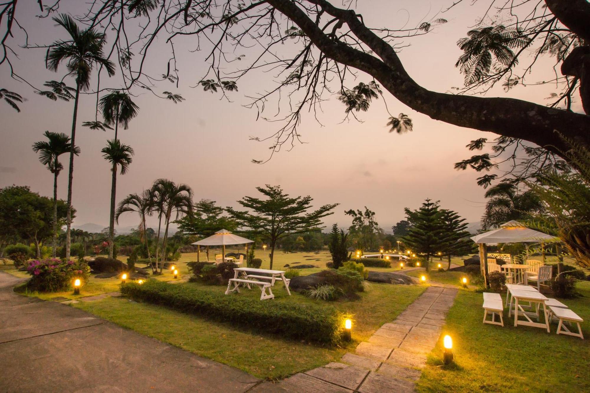The Natural Garden Resort 3*