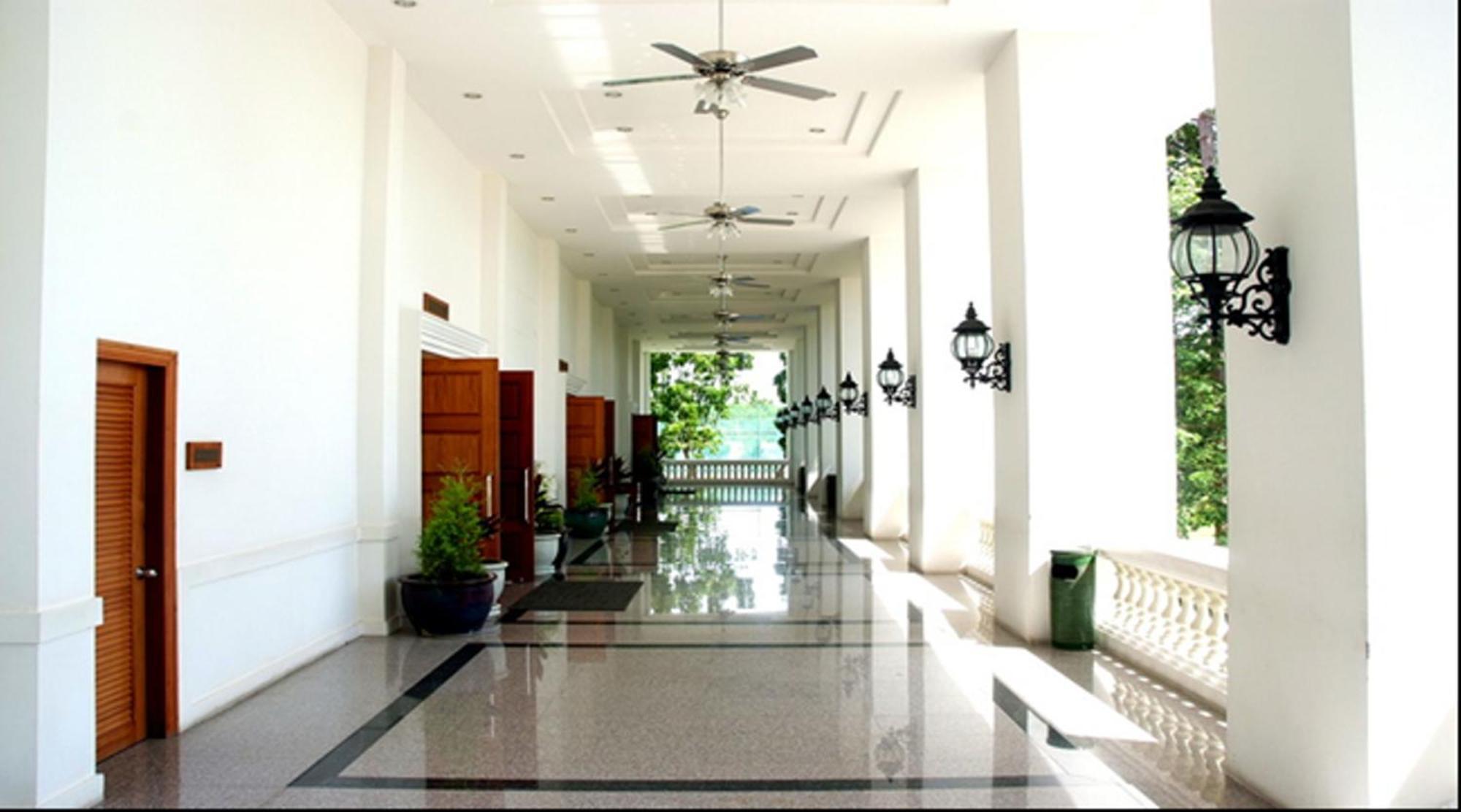 Purimas & Hotel Ban Chang (Rayong)