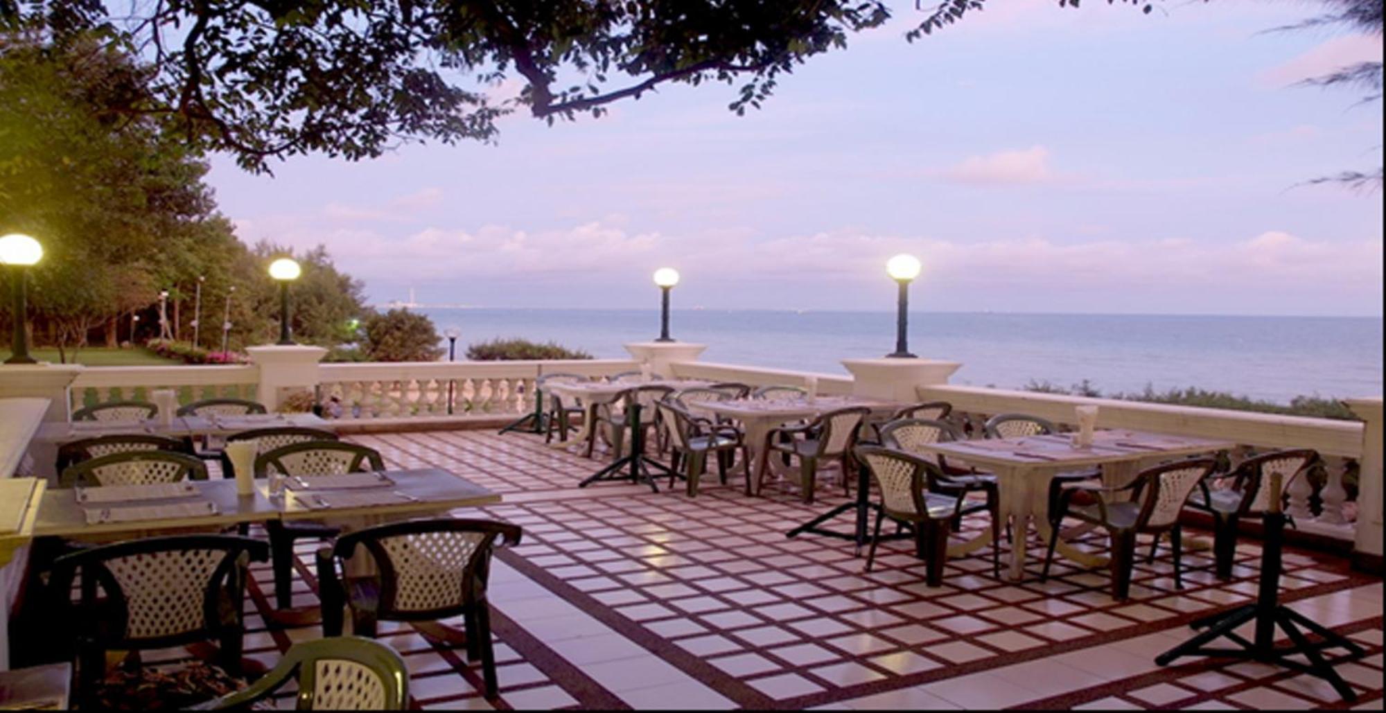 Purimas & Hotel