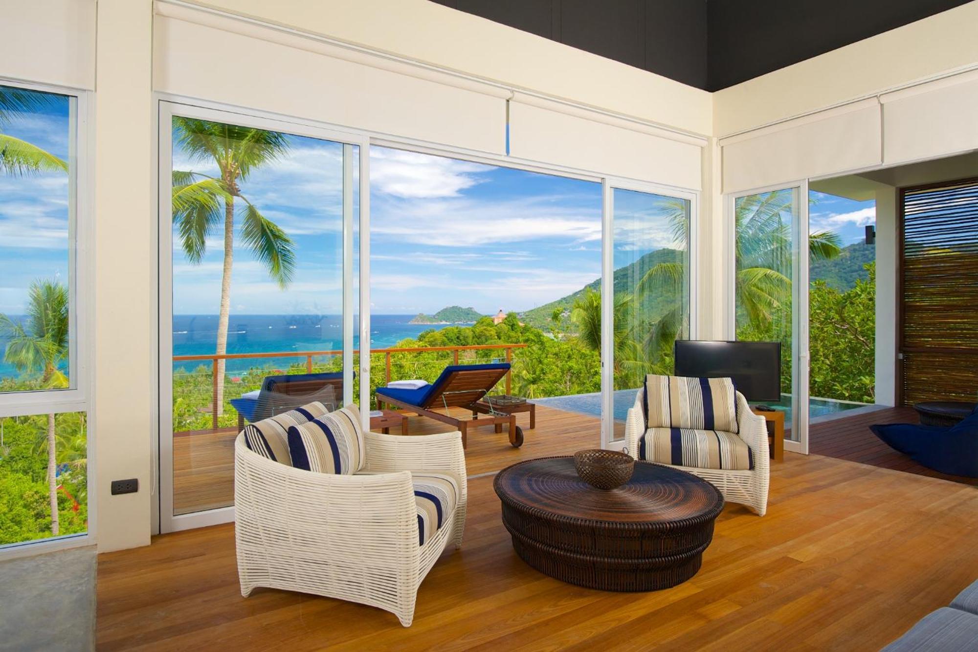 Villa Overthemoon Luxury Pool