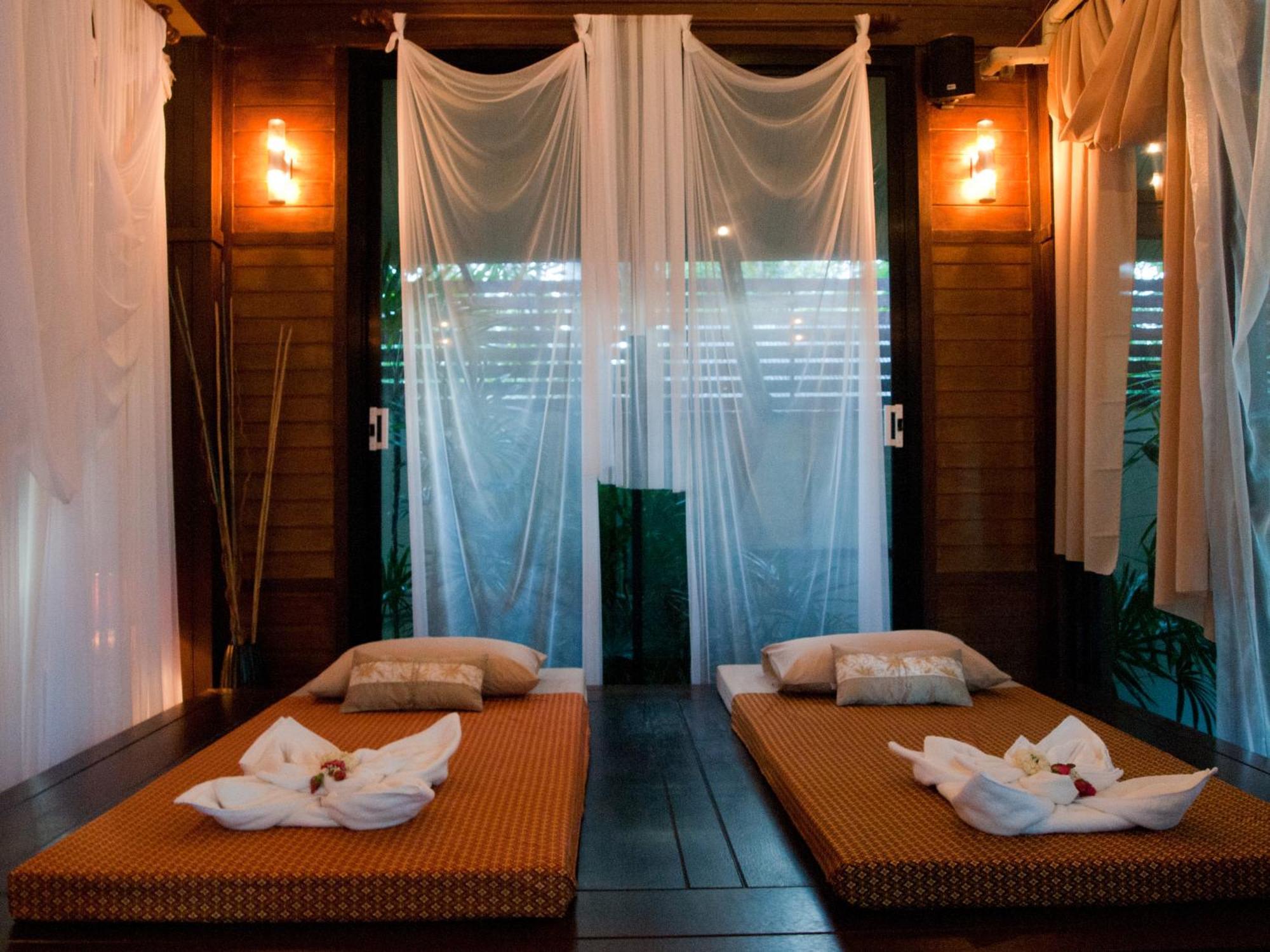 Baan Klang Aow Holiday park