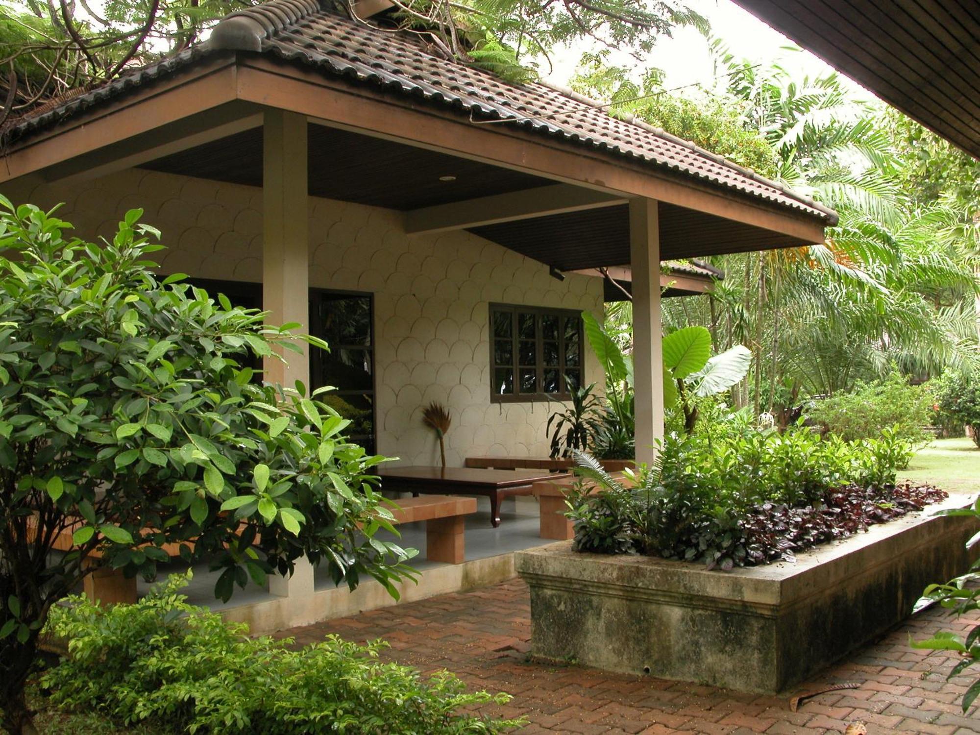 Baan Klang Aow Holiday park