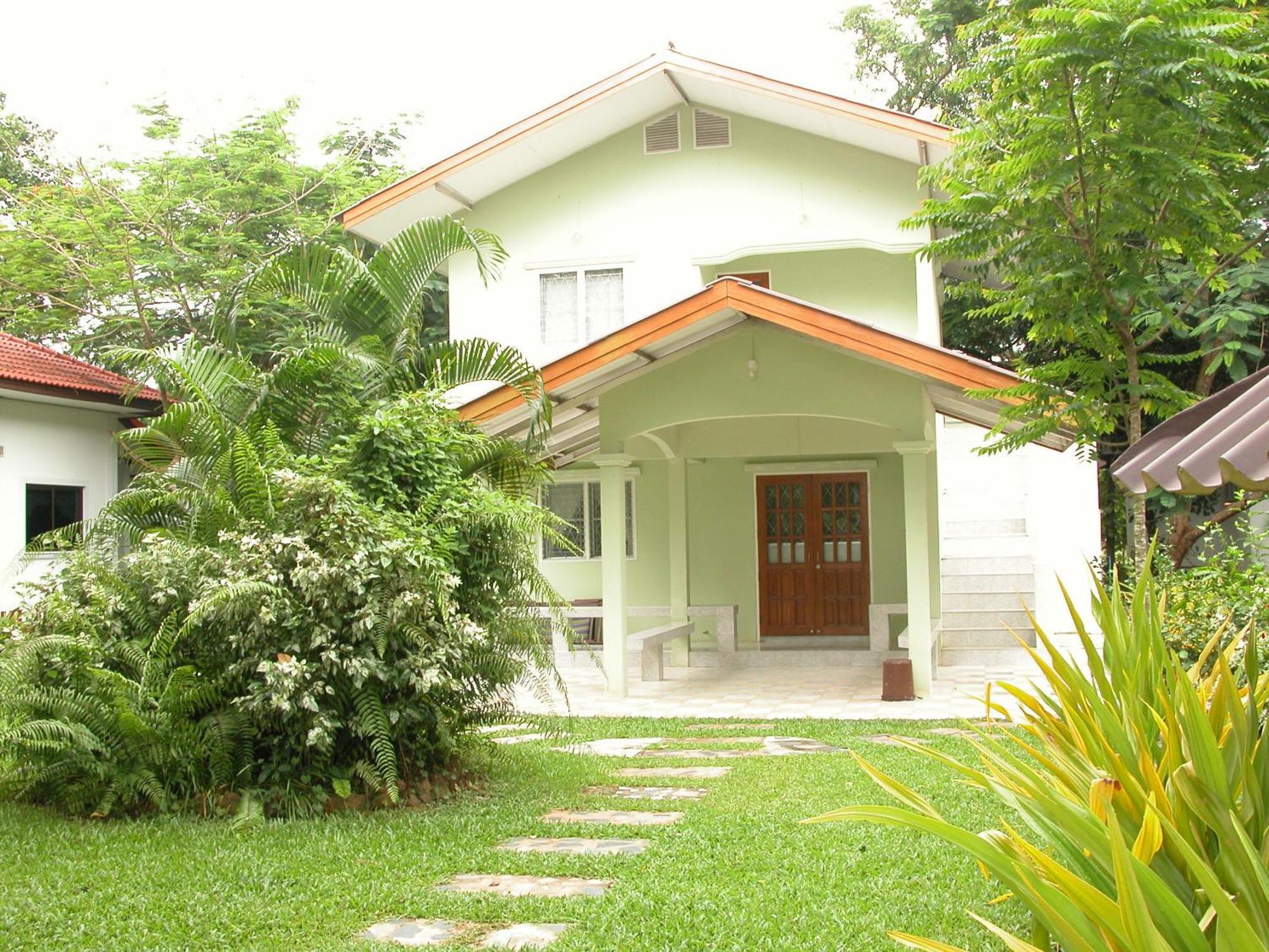 Baan Klang Aow Holiday park 3*