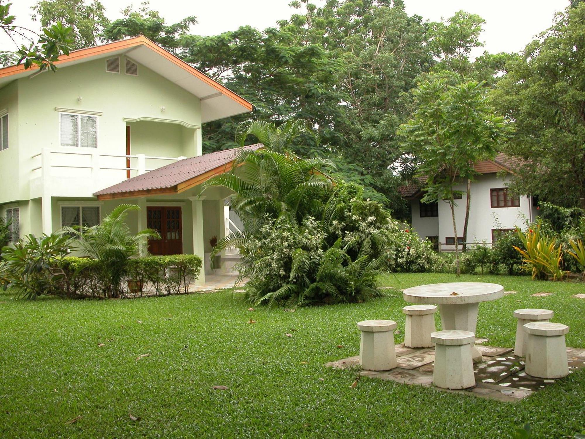 Baan Klang Aow Holiday park Ban Krut (Prachuap Khiri Khan)