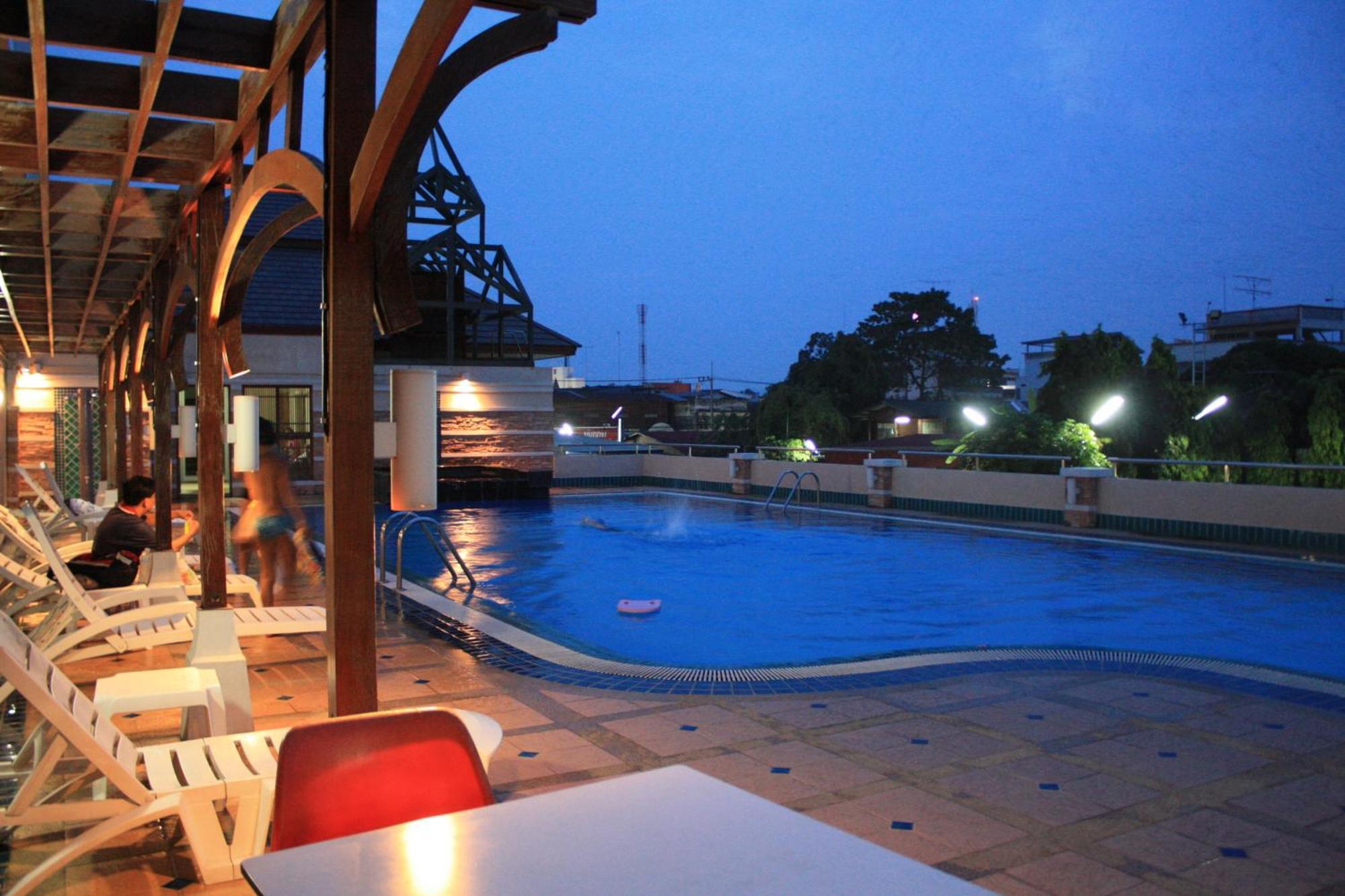 Hotel Dhevaraj Nan