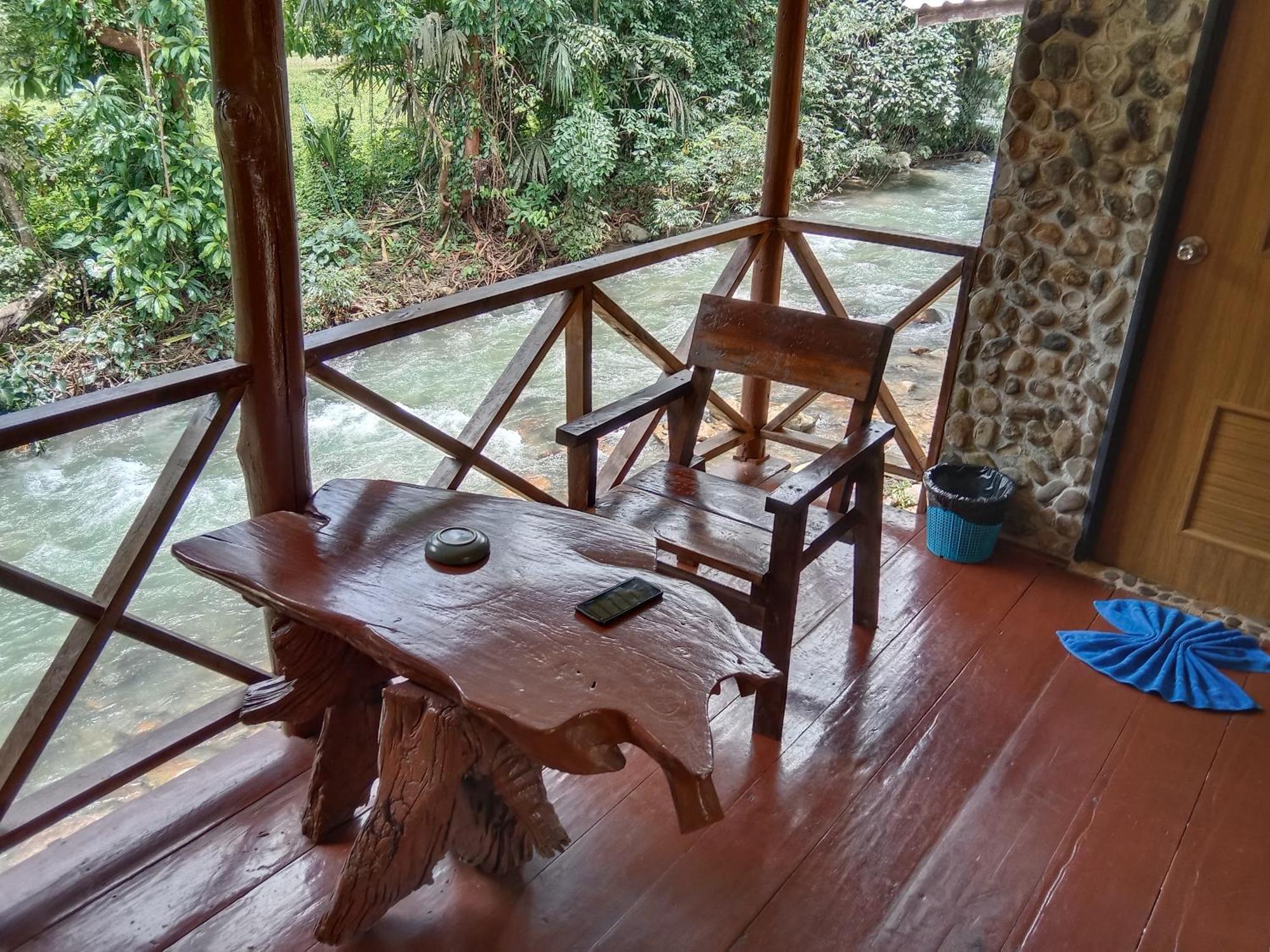 Tree Tops River Huts Resort Khao Sok National Park