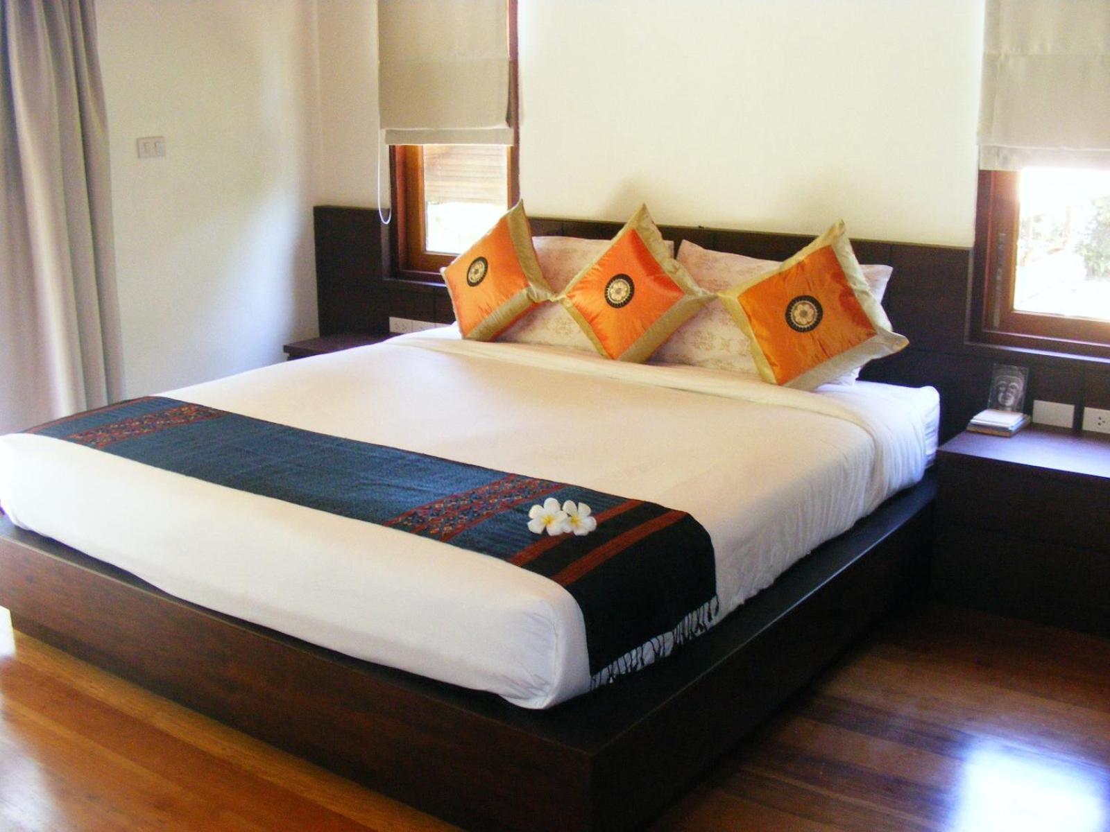 Villa Baan Banyan Villa, Wood House Short Walk To Mae Nam