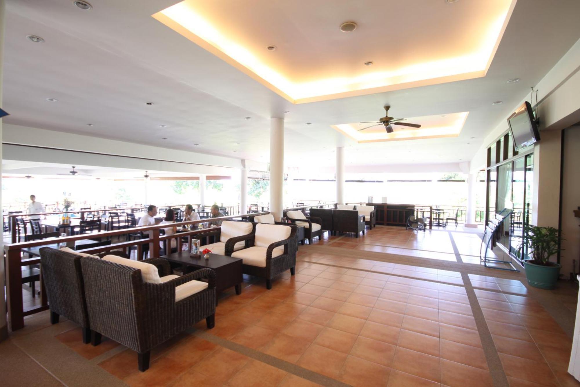 Mae Jo Golf & 4* San Sai