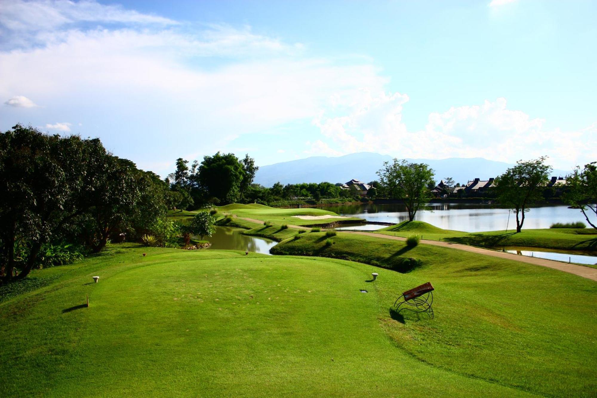 Resort Mae Jo Golf & 4*