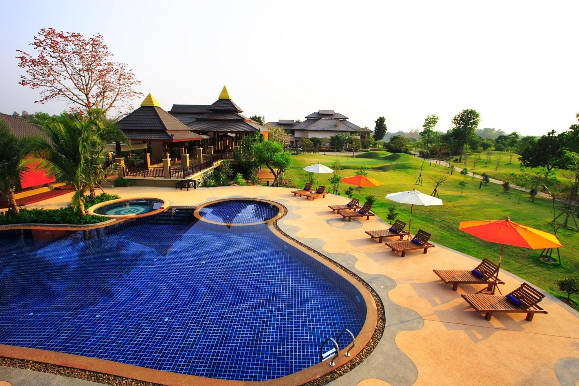 Resort Mae Jo Golf & 4*