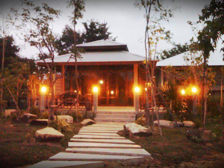 Resort Baan Suan Ramita 3*