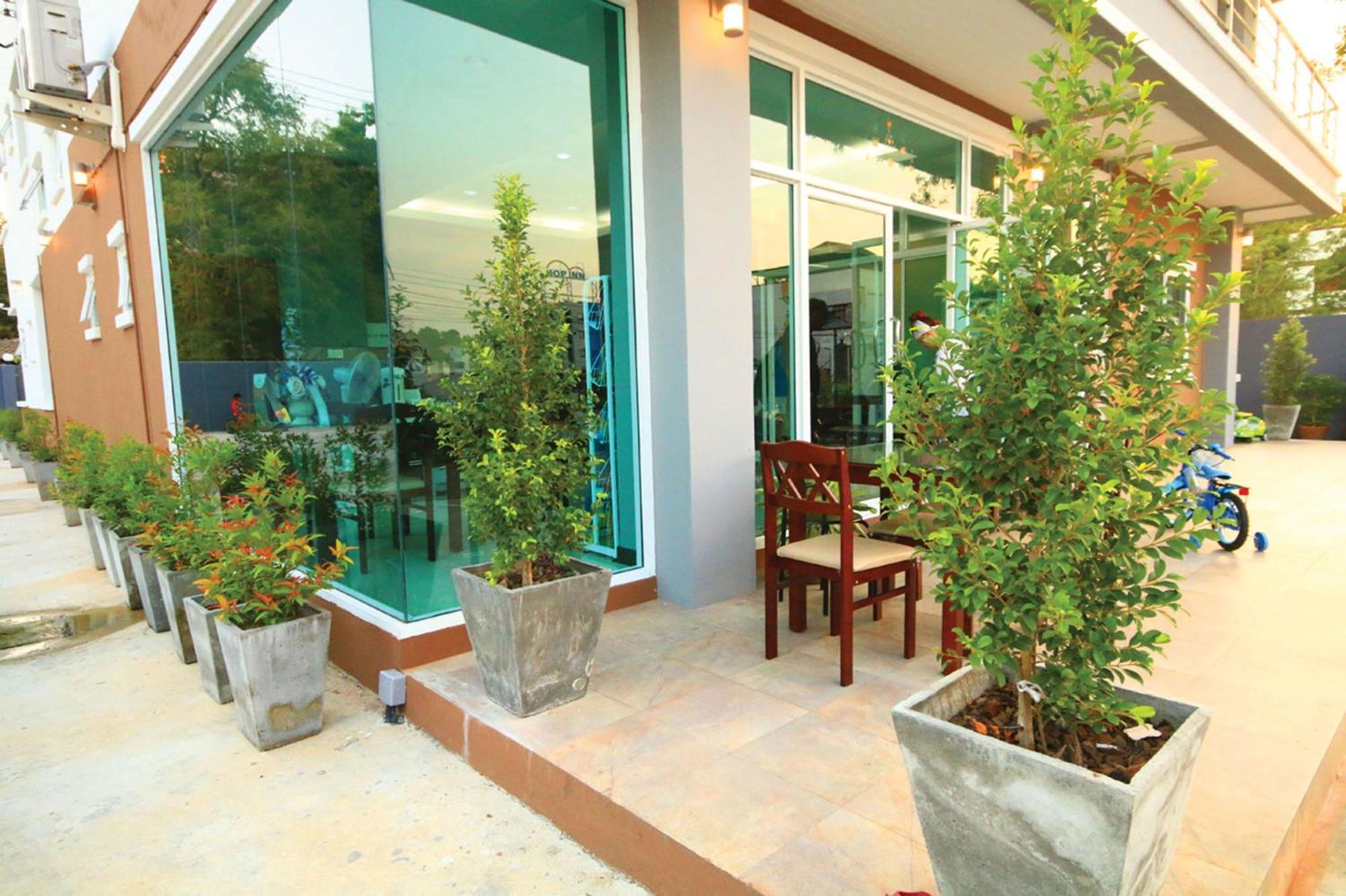 Aparthotel Baan Samrarn 2*